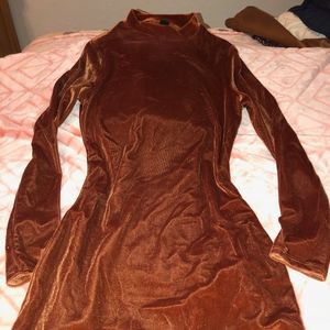 velvet long sleeve short dress